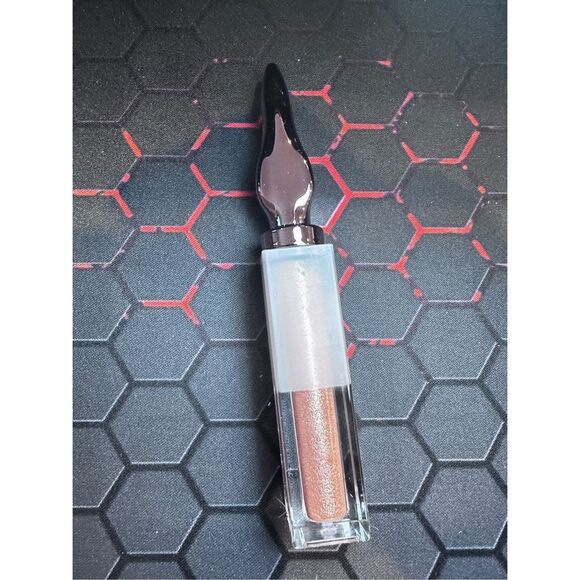 Urban Decay 24/7 Glaze-On Shimmer Liquid Eyeshadow Color: Sugar Twist - rose gol - Picture 5 of 5